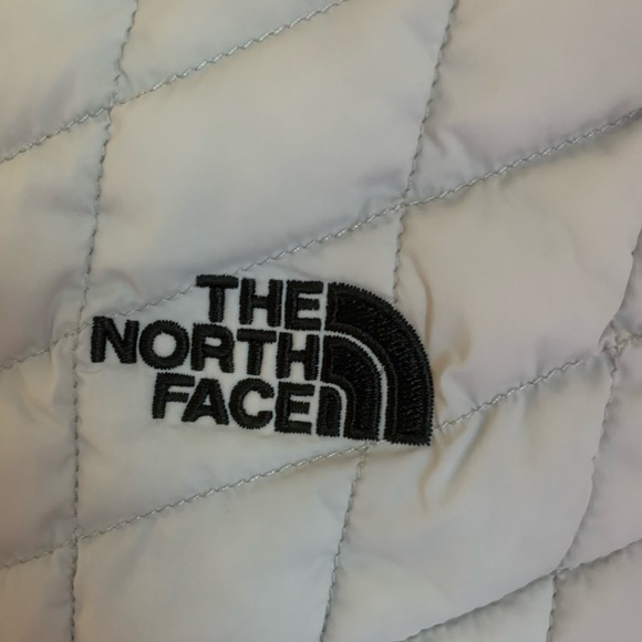 The north face jacket brand new - Picture 3 of 9